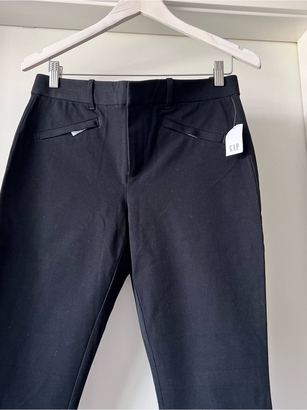 GAP women’s  Black dress/casual Trousers